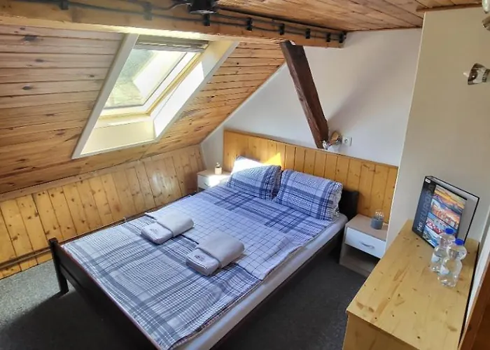 Pod Kaštany *