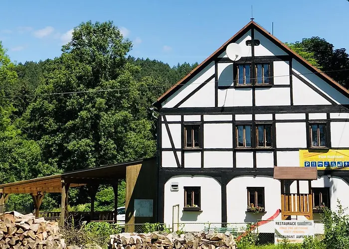 Pod Kaštany Casa de hóspedes *