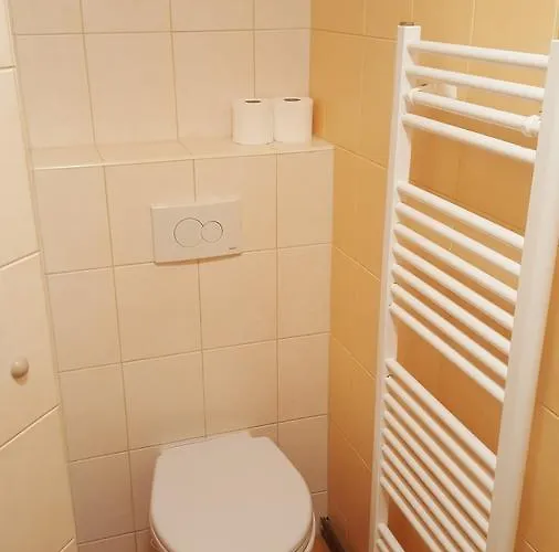 Pod Kaštany Casa de hóspedes *