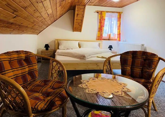 Pod Kaštany Casa de hóspedes *